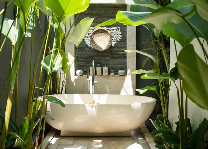 Sunny Side With Private Pool