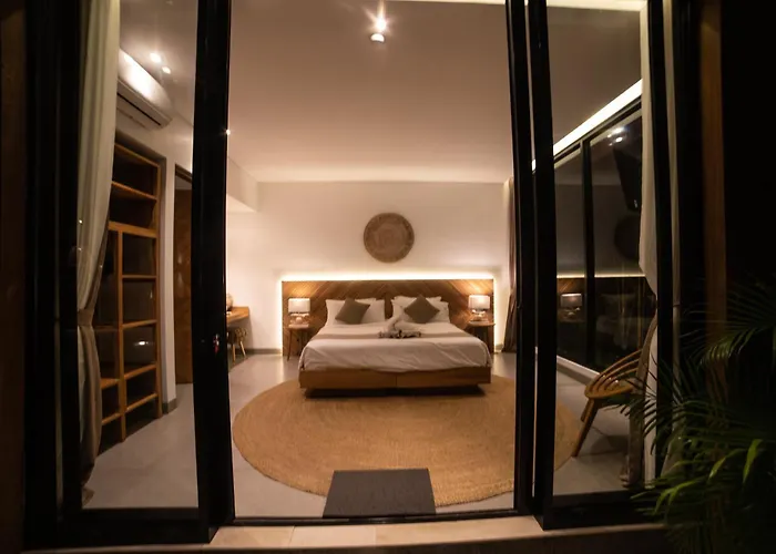 Sunny Side With Private Pool Villa *